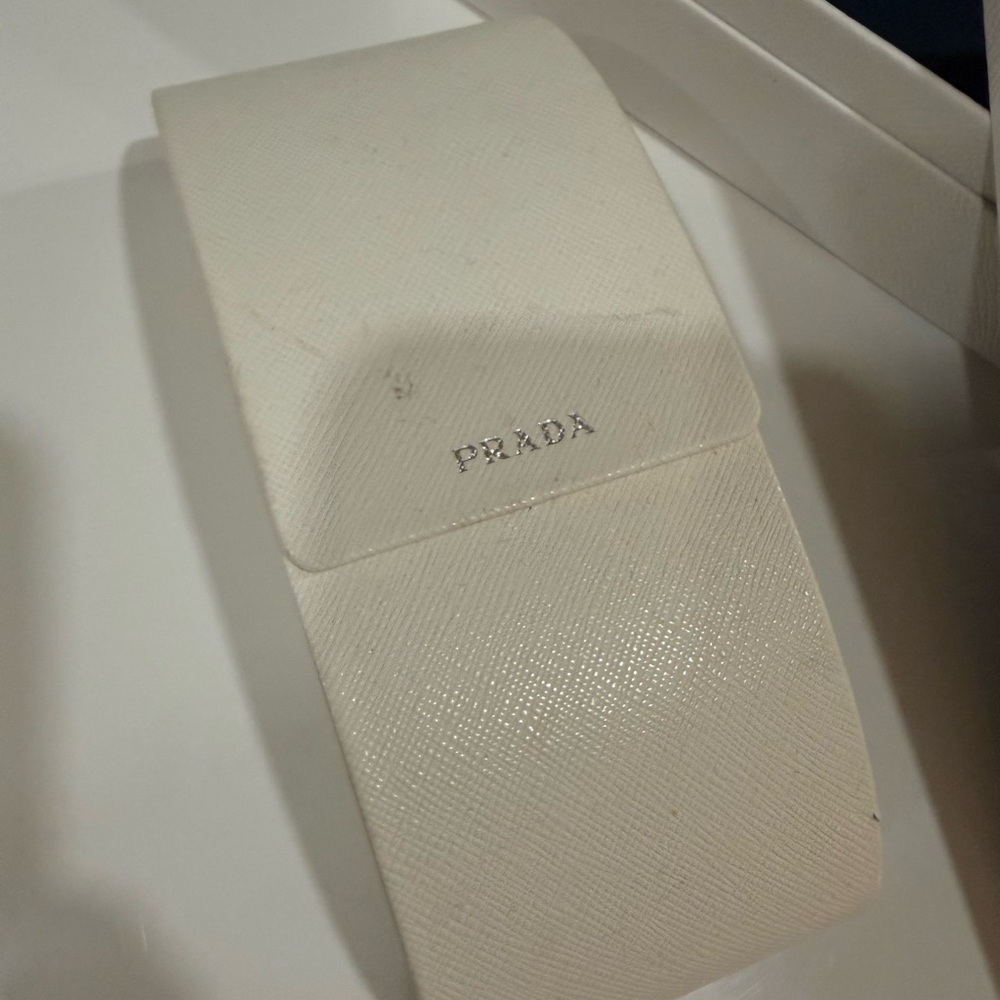 Prada Cream VR Glasses - Picture 8 of 9